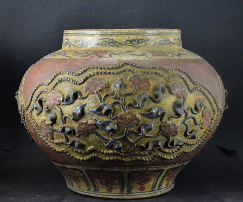 A large Yuan jar